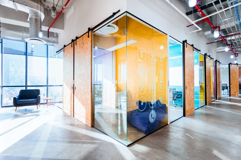 Multiuse office pods or small rooms