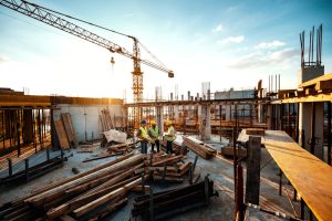 local general commercial contractors on job site